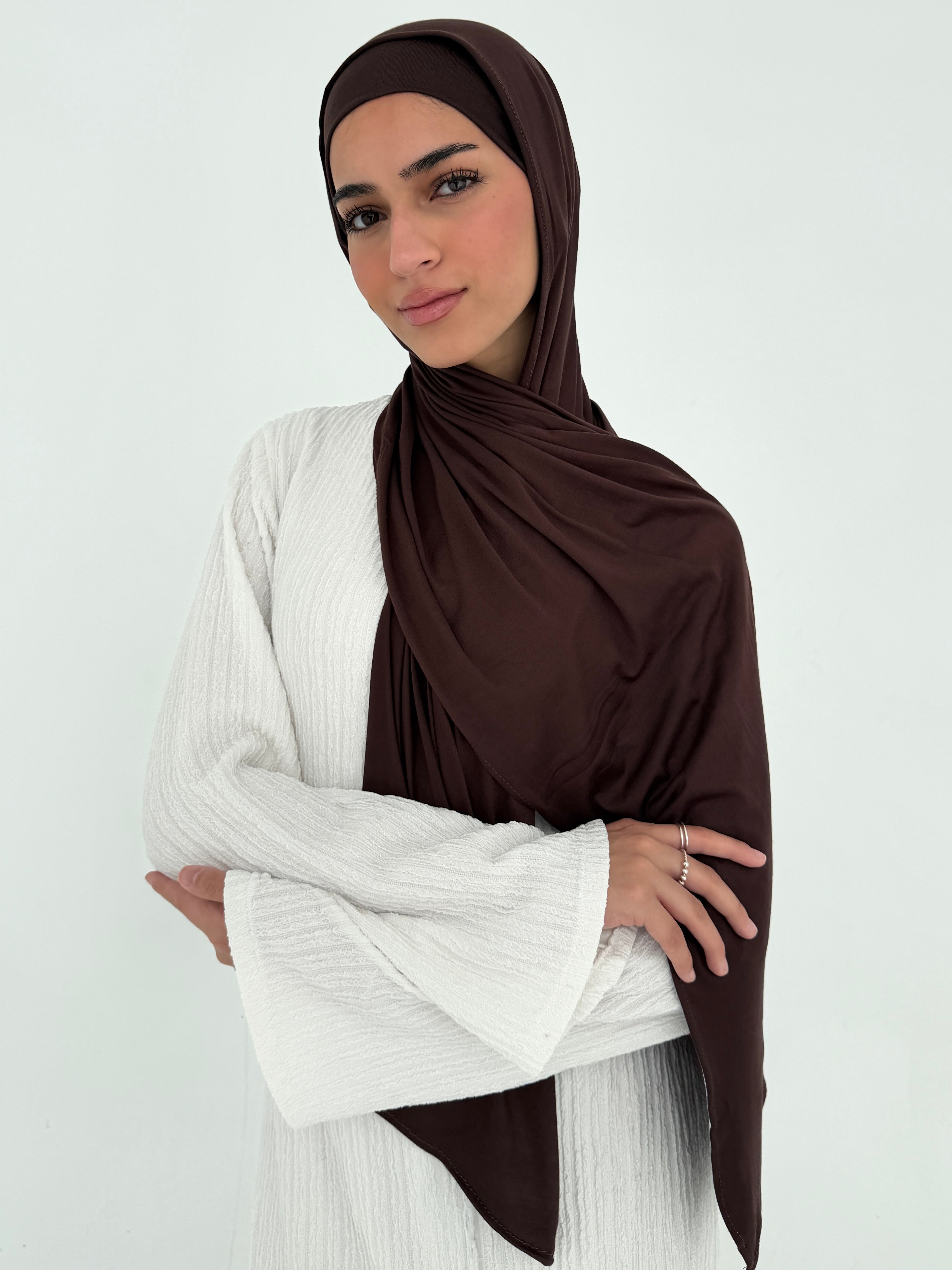 Brown jersey with bandana