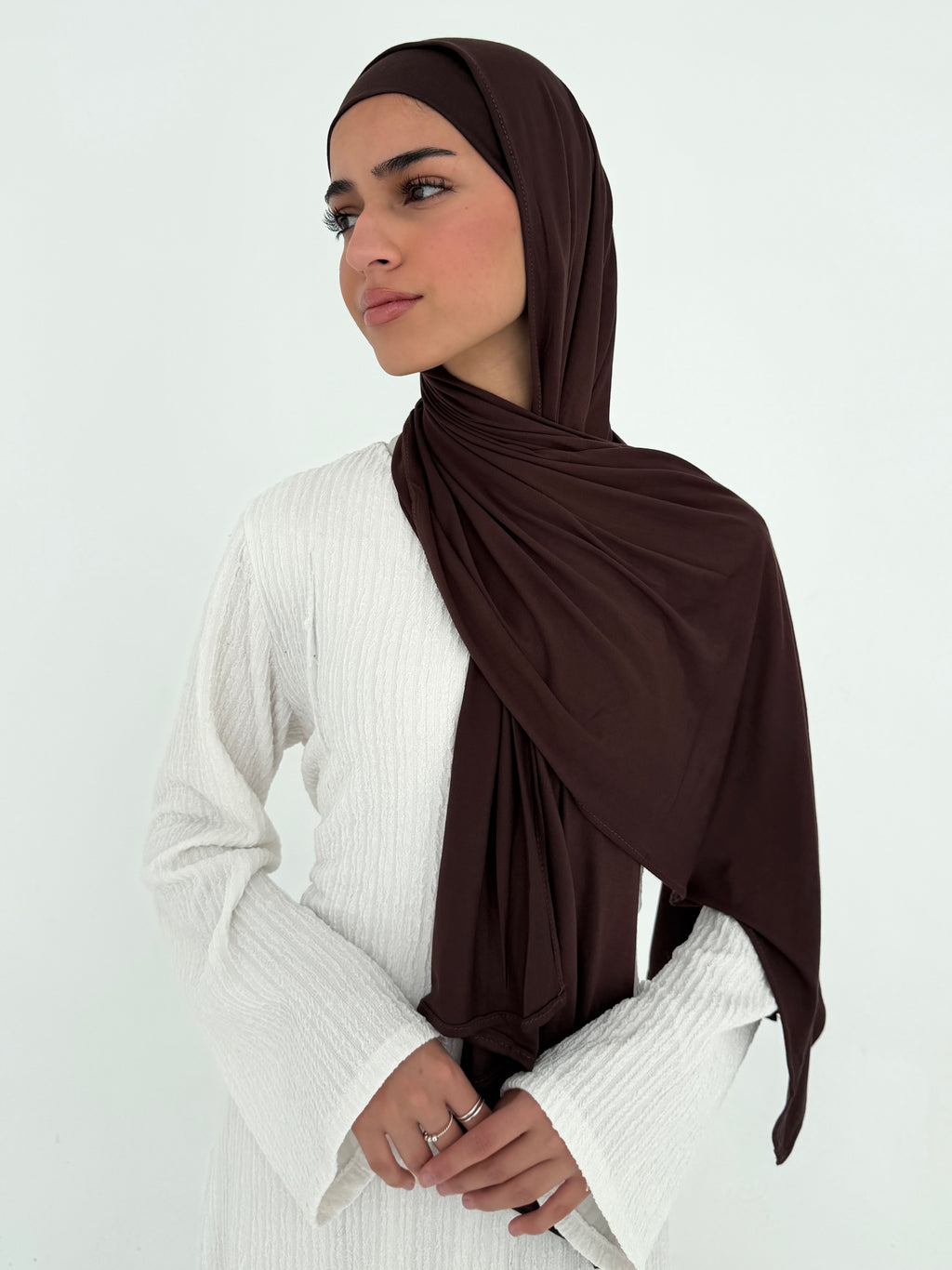 Brown jersey with bandana