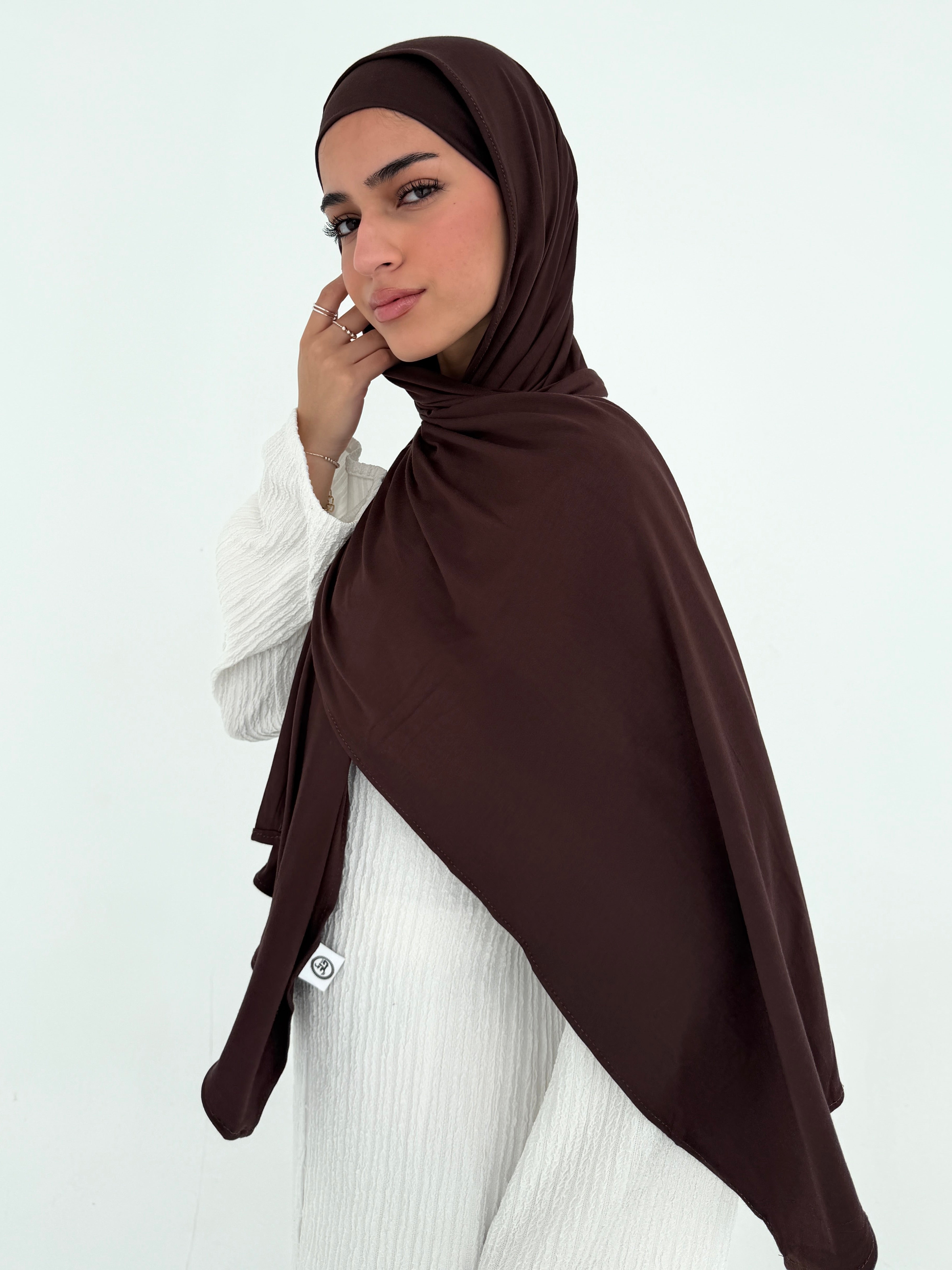Brown jersey with bandana