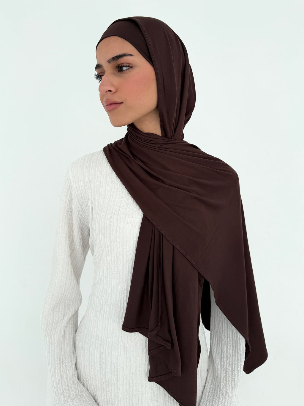 Brown jersey with bandana