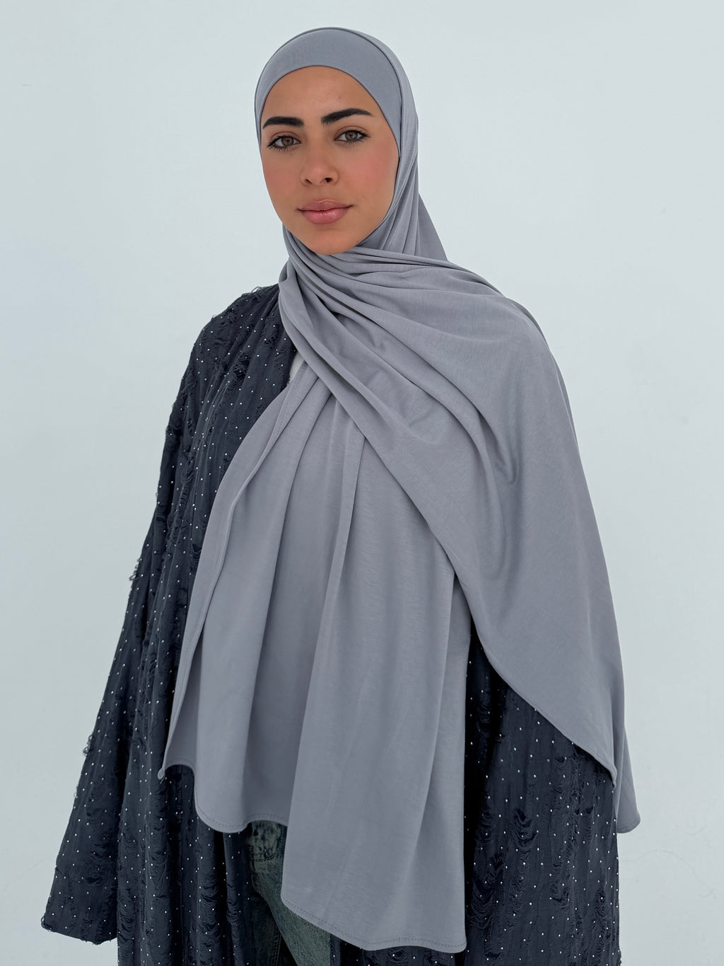 Grey jersey with bandana