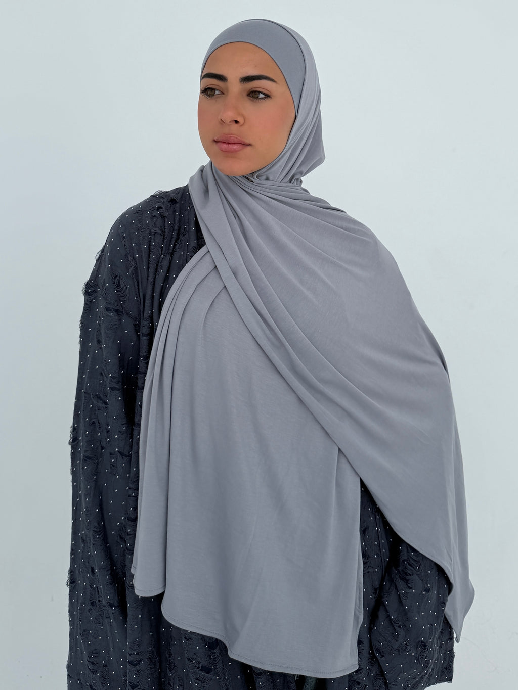 Grey jersey with bandana