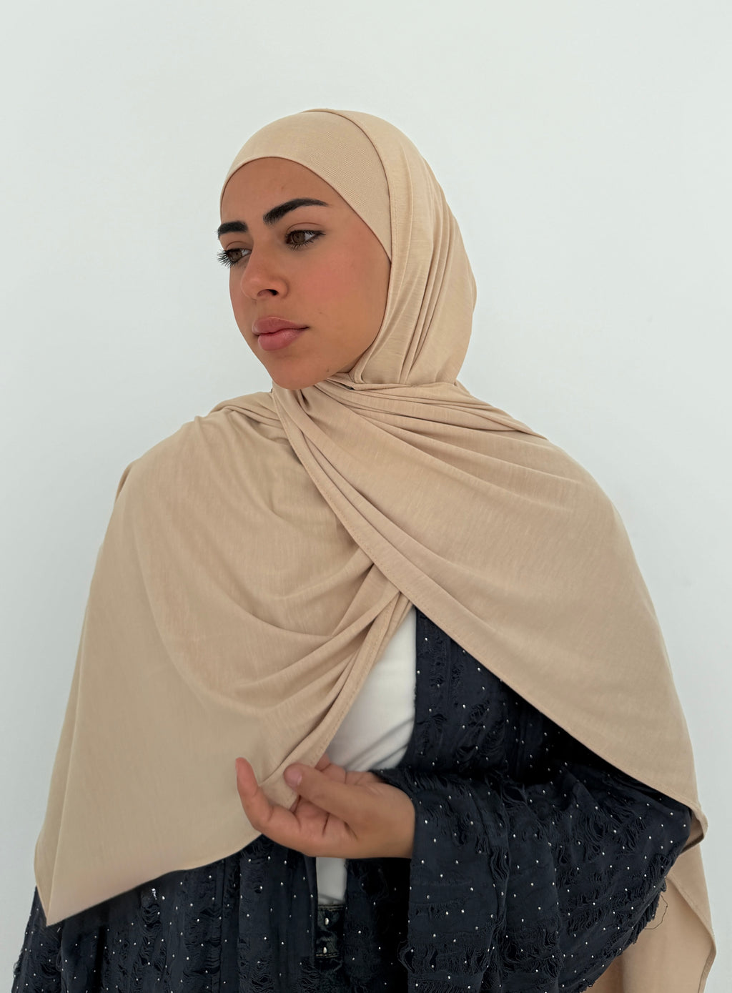 Beige jersey with bandana