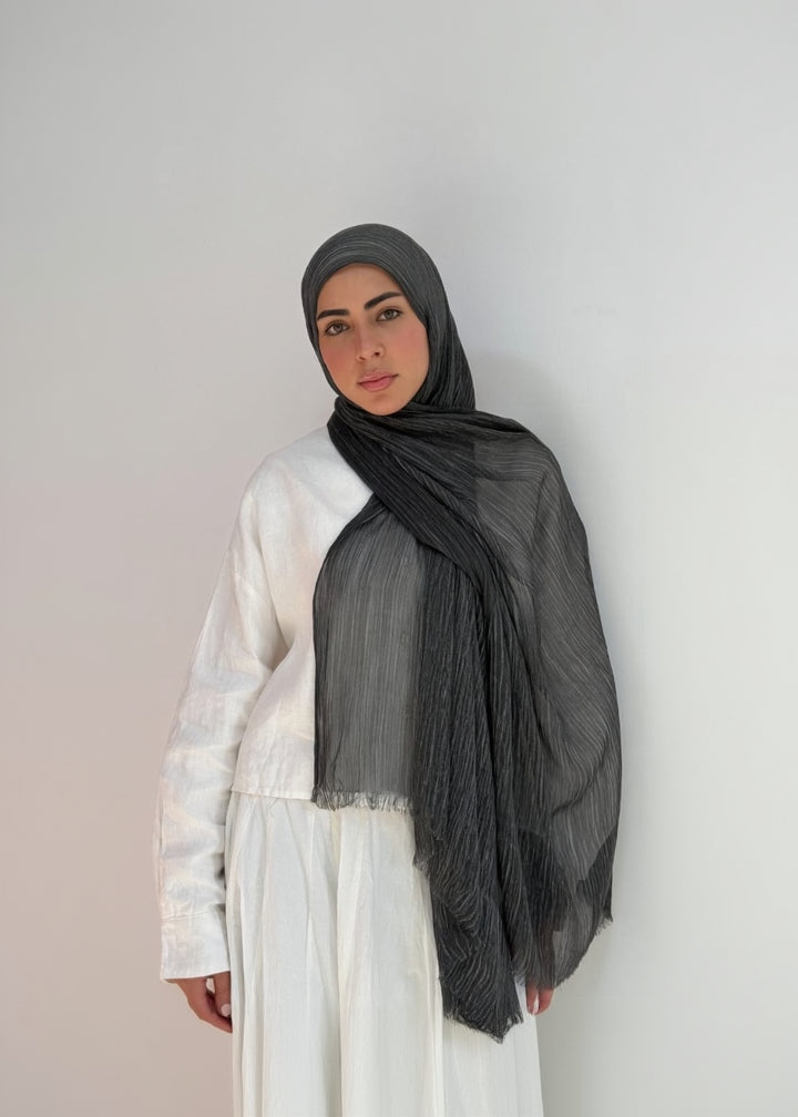 Black Ruffled Cotton - Tuline