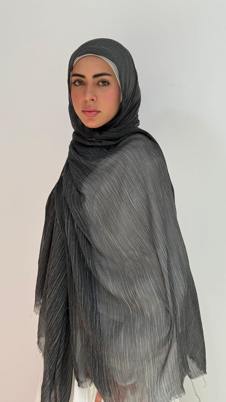 Black Ruffled Cotton - Tuline